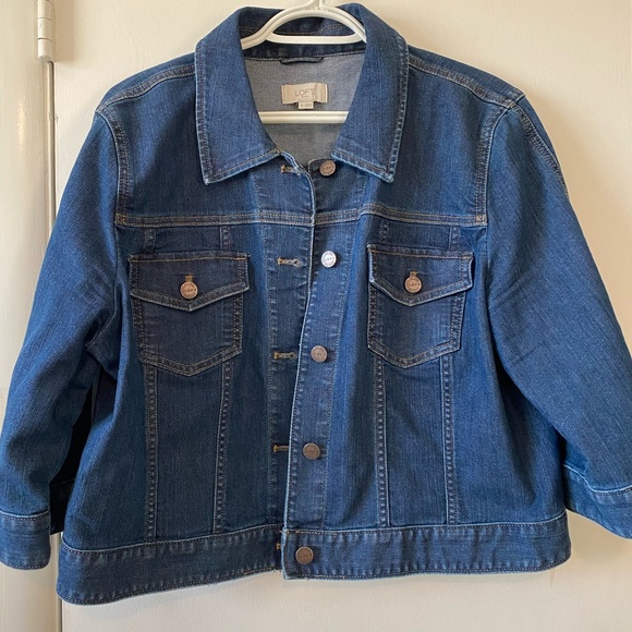 LOFT Cropped Denim Jacket - Picture 1 of 3